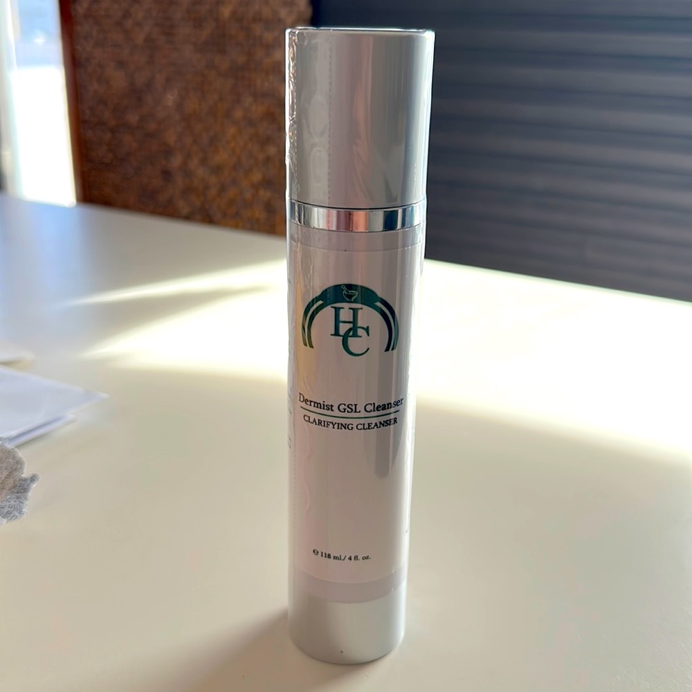 HC Hale cosmecuiticals Dermist GSL cleanser 4fl oz